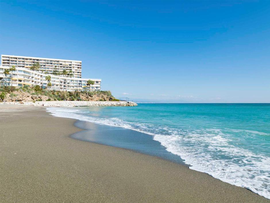 Luxury Carihuela Beach Торремолинос Экстерьер фото