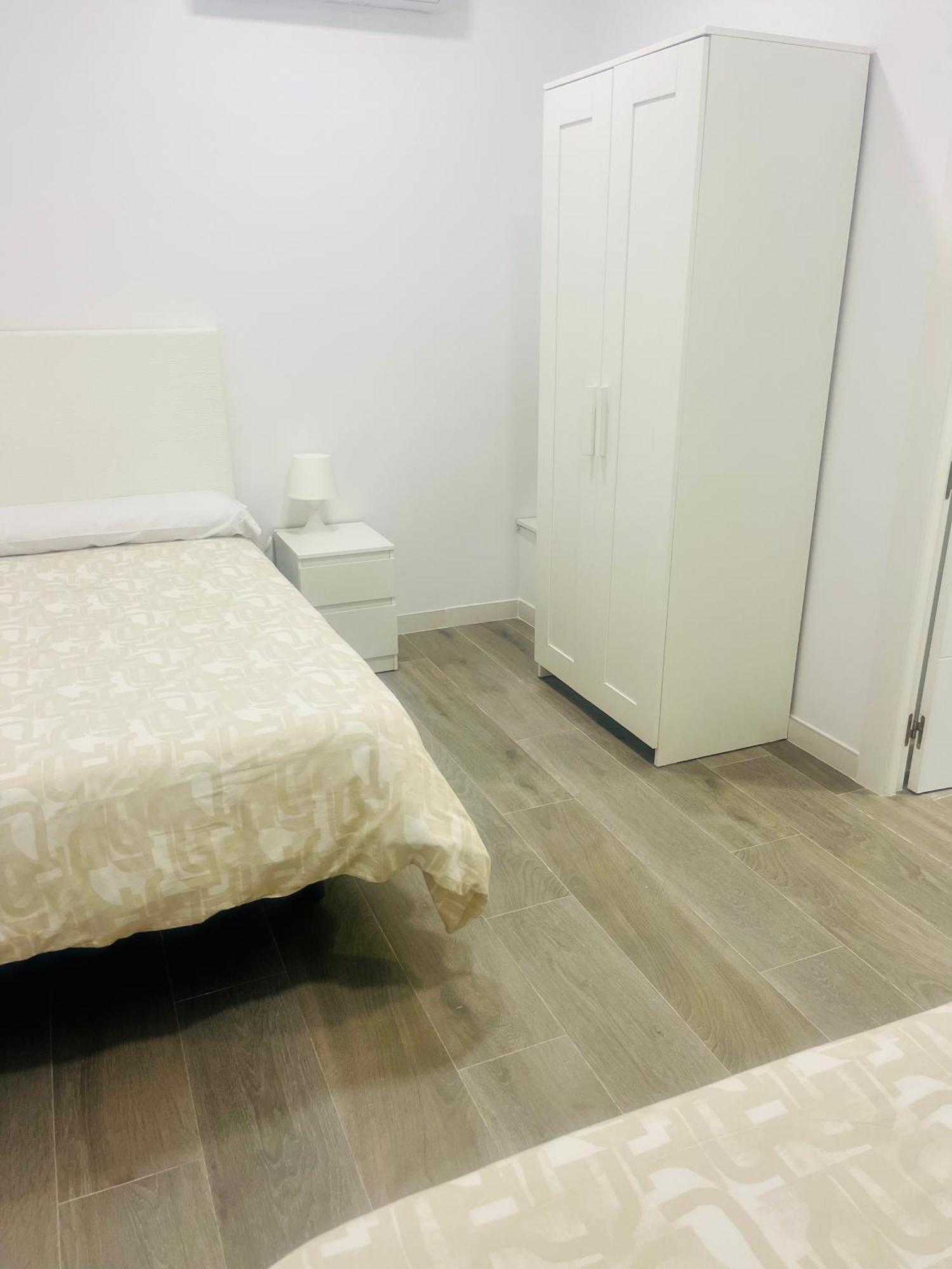 Luxury Carihuela Beach Торремолинос Экстерьер фото