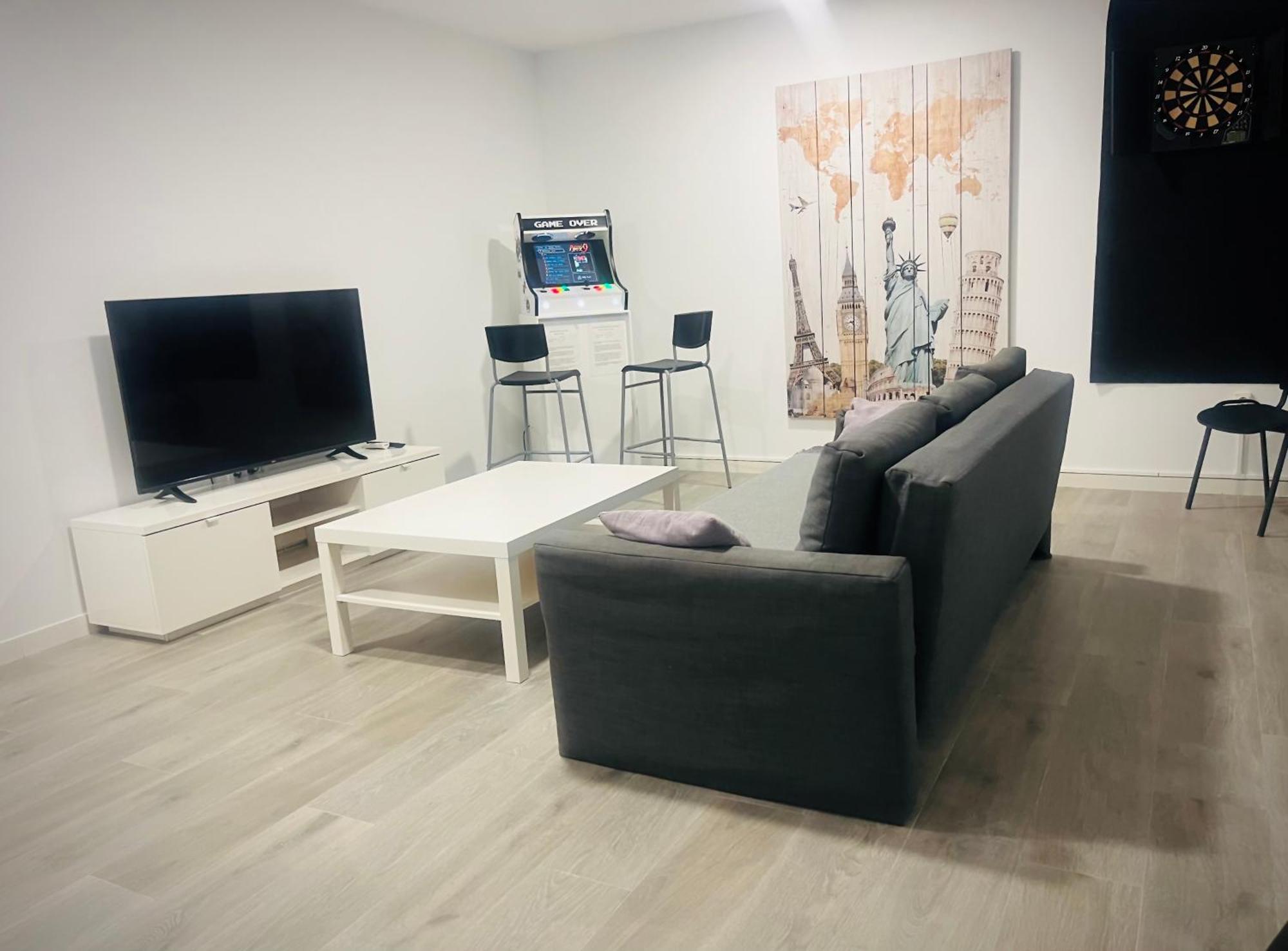 Luxury Carihuela Beach Торремолинос Экстерьер фото