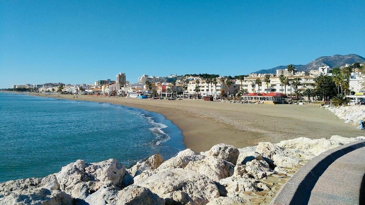Luxury Carihuela Beach Торремолинос Экстерьер фото
